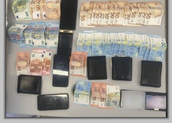 Στα χέρια της Αστυνομίας 4 αλλοδαποί για κλοπή πορτοφολιού σε περιοχή του Δήμου Μετεώρων