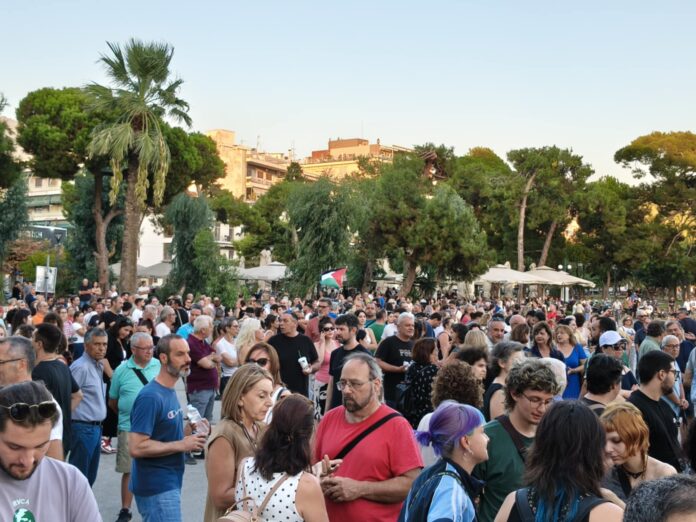 Οι πολίτες στον Βόλο απαιτούν Οξυγόνο και Δικαιοσύνη για τα Τέμπη (ΕΙΚΟΝΕΣ – ΒΙΝΤΕΟ)