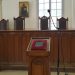 Ληστρική κλοπή με τρόμο: Μετά την απολογία του στον Ανακριτή ο 61χρονος κοιμήθηκε… στο προαύλιο του δικαστηρίου