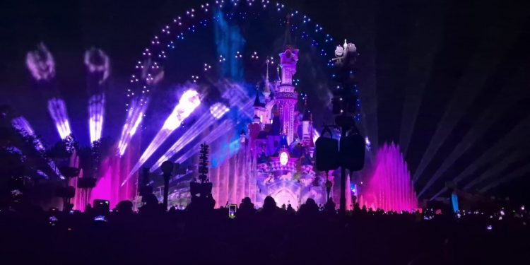 Ζήσαμε το μοναδικό βραδινό show της Disneyland Paris που κόβει την ανάσα (ΦΩΤΟ-ΒΙΝΤΕΟ)
