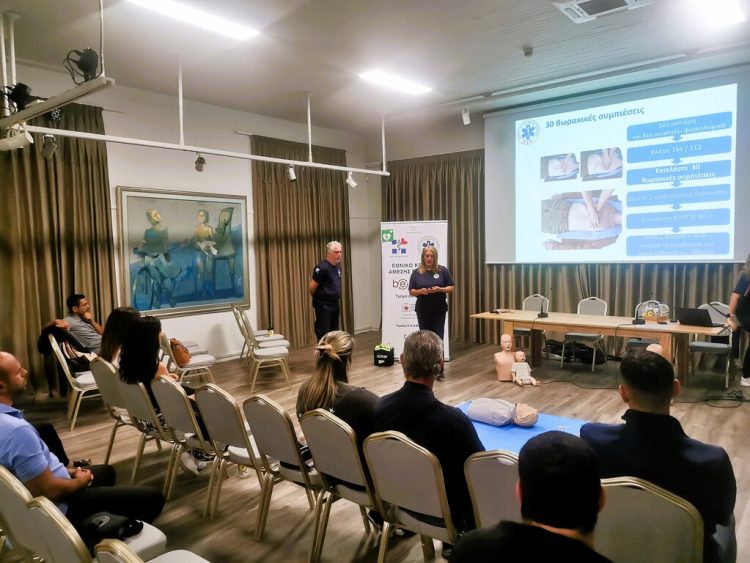 Προέχει η Υγεία: Σεμινάριο πρώτων βοηθειών από το ΕΚΑΒ Τρικάλων στο τμήμα Αθλητισμού του Δ. Τρικκαίων