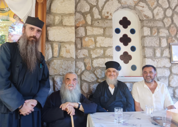 Θρησκευτικό οδοιπορικό στην Ι.Μ. Παναγία Ελεούσα Ξυνιάδος από τον Αρχ. π. Ευάγγελο Κατσάρα και τον πρόεδρο των Ιεροψαλτών Τρικάλων