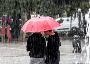 Καιρός: «Καμπανάκι» Μαρουσάκη για την κακοκαιρία – «Είναι αρκετά επικίνδυνη»