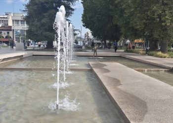 Η κεντρική πλατεία Τρικάλων μετά την ανάπλαση: σύγχρονη όψη ή χαμένη ταυτότητα; ΠΕΙΤΕ ΜΑΣ ΤΗ ΓΝΩΜΗ ΣΑΣ