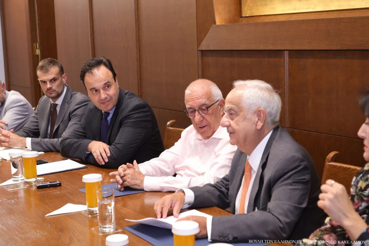 Ο Υπουργός Ψηφιακής Διακυβέρνησης Δημήτρης Παπαστεργίου συναντήθηκε με τον Πρόεδρο της Βουλής Νικήτα Κακλαμάνη