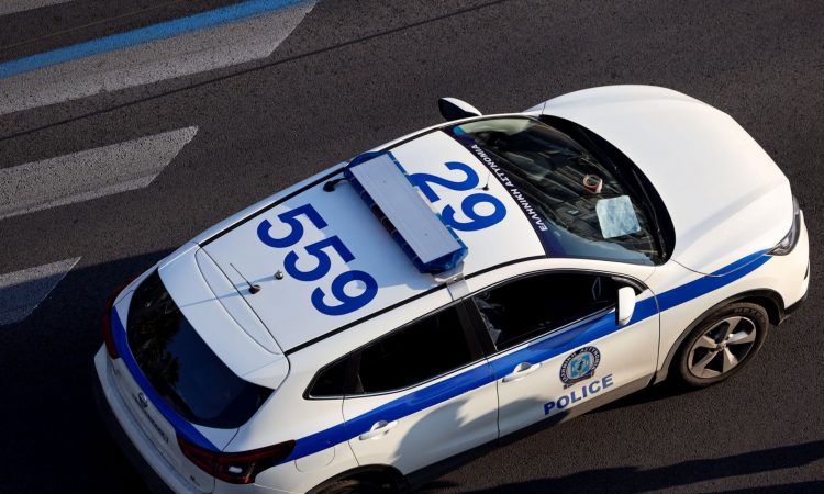 Μεταμόρφωση: Άγρια συμπλοκή 20 ατόμων για ένα «Τι με κοιτάς» ξεκίνησε ο καυγάς – Τέσσερις τραυματίες