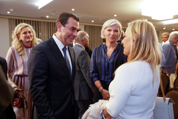 O Kωστας Σκρέκας στο κορυφαίο καρδιολογικό συνέδριο, του Τρικαλινού Αν. καθηγητή, Αθανάσιου Τρίκα