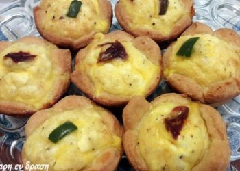 Ξεσκέπαστα τυροπιτάκια