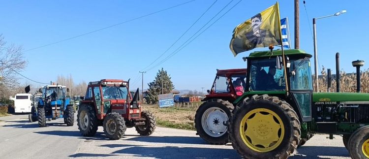 Θεσσαλοί αγρότες: Σχέδιο για μπλόκα με τρακτέρ στις εθνικές πριν τις γιορτές