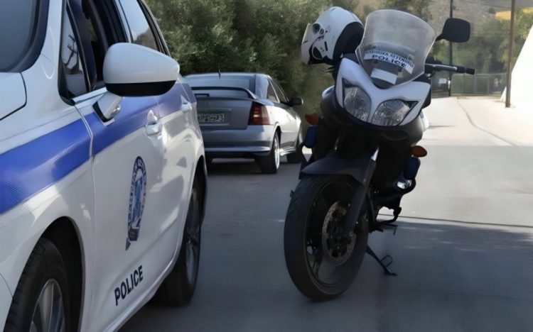 “Τριπλέτα” απατεώνων έκανε …αφαίμαξη σε ηλικιωμένους – Πως την “πάτησε” γυναίκα σε χωριό της Θεσσαλίας
