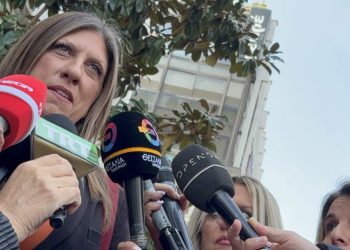 Μύδροι της Ζωής Κωνσταντοπούλου προς τη δικαιοσύνη: “Η εισαγγελία της Λάρισας ενημερώνει πρώτα τον κύριο Φλωρίδη” (ΕΙΚΟΝΕΣ – ΒΙΝΤΕΟ)