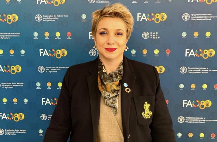 Μια Θεσσαλή αγρότισσα διακρίθηκε στη Ρώμη: Παρουσίασε ένα …ξεχασμένο φυτό και ήταν η μοναδική Ελληνίδα στο FAO (ΕΙΚΟΝΕΣ) 