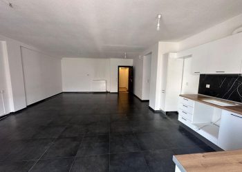 Τρίκαλα Κέντρο ΕΝΟΙΚΙΑΖΕΤΑΙ γωνιακό διαμέρισμα 4ου ορόφου 122τ.μ.
