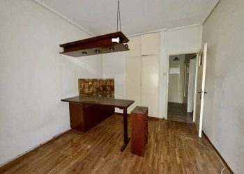 Πωλείται: Διαμέρισμα 1ου ορόφου στην Πλατεία Χατζηπέτρου