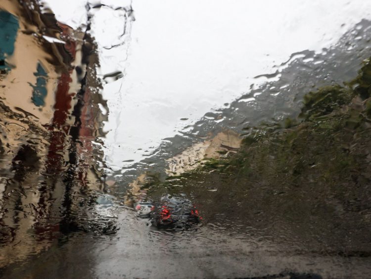 Καιρός: Σάρωσαν οι καταιγίδες τη δυτική Ελλάδα – Πάνω από 60 χιλιοστά βροχής στη Ζάκυνθο