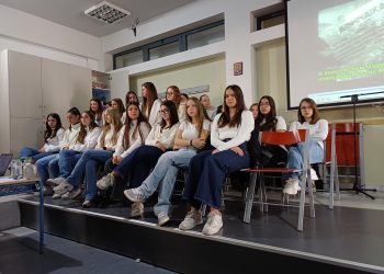 8ο Λύκειο Τρικάλων: Ήταν μια γιορτή αλλιώτικη… 86 χρόνια μετά το «ΟΧΙ»