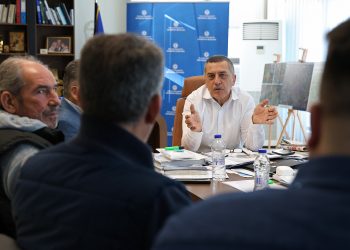 Επιστολή Δημ. Κουρέτα στο ΥΠΑΑΤ για την αναθεώρηση της νομοθεσίας αδειοδότησης σταβλικών εγκαταστάσεων φορέων εμπορίας ζώντων ζώων