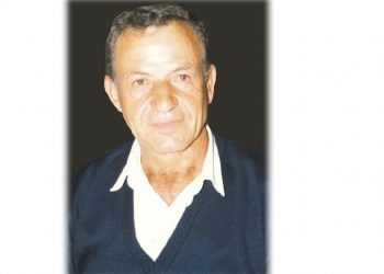 Απεβίωσε ο Αθανάσιος Παπούλης