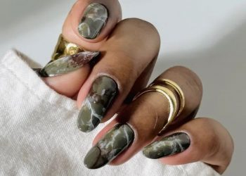 Πράσινο manicure: Το χρώμα που αποπνέει ισορροπία και εσωτερική γαλήνη -6 nail arts για να διαλέξεις