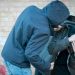 Απίστευτο περιστατικό: 12χρονος απείλησε με σουγιά συμμαθητή του για να τον ληστέψει