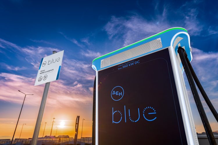ΔΕΗ blue: Ξεπέρασε τα 3.000 σημεία φόρτισης στην Ελλάδα