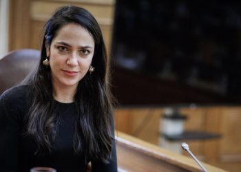  Δόμνα Μιχαηλίδου: «Η στεγαστική κρίση απαιτεί νέα εργαλεία — πώς θα λειτουργήσουν κοινωνική αντιπαροχή και κοινωνική κατοικία»