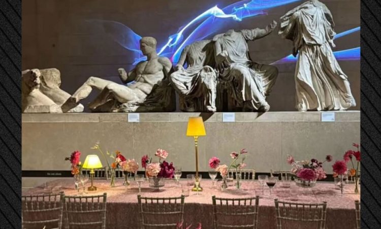 «Pink Ball» στο Βρετανικό Μουσείο: Ροζ χαλί, σαμπάνιες και χορός δίπλα στα Γλυπτά του Παρθενώνα