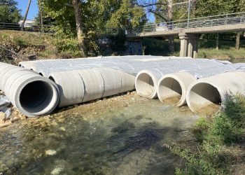 Κλείνει ο πεζόδρομος πίσω από το 2ο Δημ. Σχολείο μέχρι κατασκευή της νέας γέφυρας Αγ. Κωνσταντίνου