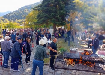 Άρωμα και γεύση φθινοπώρου στην 17η Γιορτή Κάστανου στην Καστανιά Ασπροποτάμου