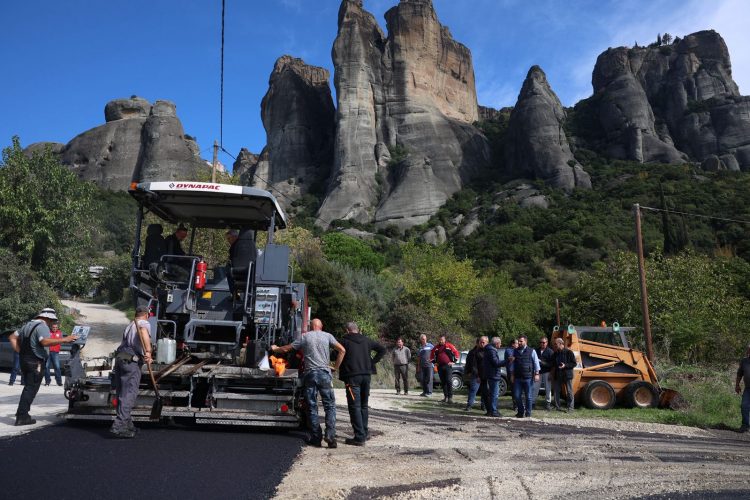 Η νέα Καλαμπάκα παίρνει μορφή: Ξεκίνησε η ασφαλτόστρωση στο νέο Σχέδιο Πόλεως