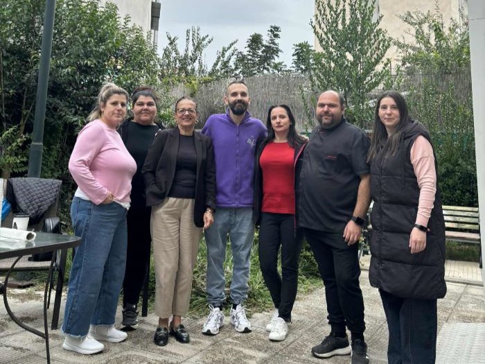 «Αλληλεγγύη και Φροντίδα» με περιποίηση σε ωφελούμενους δομών του Δήμου Τρικκαίων