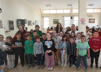 Δώρα, αγάπη και κέφι με το 12ο Δημοτικό Σχολείο Τρικάλων στο Στ΄ ΚΑΠΗ του Δ. Τρικκαίων