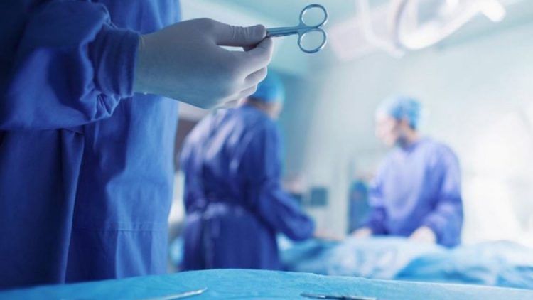 Μάνα χάρισε ξανά ζωή στον γιο της – Του έδωσε τον νεφρό της