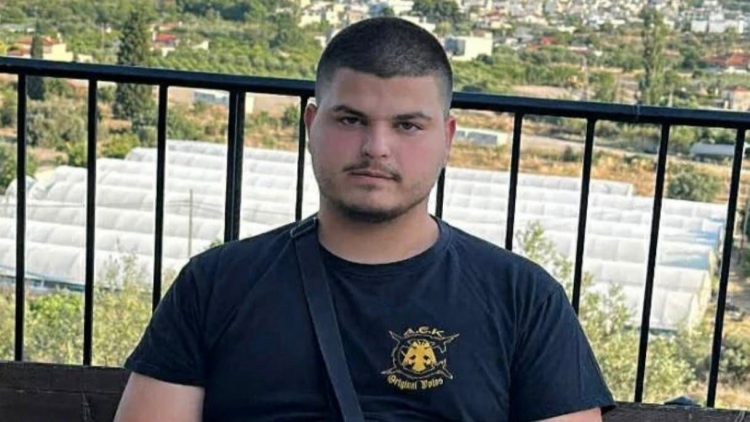“Παιδί μου, Νικόλα μου, Αγάπη μου…” – Ο σπαραγμός της μάνας 40 ημέρες μετά τον χαμό του 18χρονου Νίκου