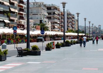 Τραγωδία στον Βόλο: Εκδρομέας πνίγηκε από ένα κομμάτι κρέας
