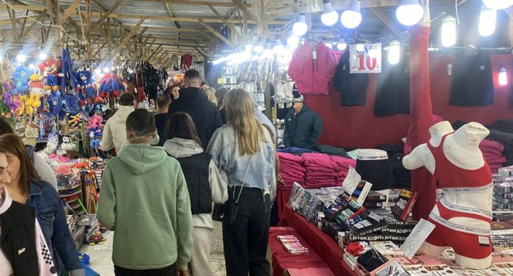 Ξεκίνησε σήμερα το πρωί (17/10) η λειτουργία της ετήσιας εμποροπανήγυρης στην Καρδίτσα (ΕΙΚΟΝΕΣ – ΒΙΝΤΕΟ)