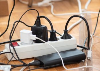 Ποια συσκευή δεν πρέπει να απενεργοποιείτε μέσω πολύπριζου