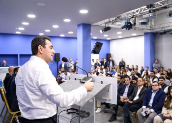 Σκρέκας στην Κεντρική Επιτροπή της ΟΝΝΕΔ: “Η νέα γενιά είναι αυτή που θα συνεχίσει το όραμα μιας Ελλάδας δυνατής και δημιουργικής”