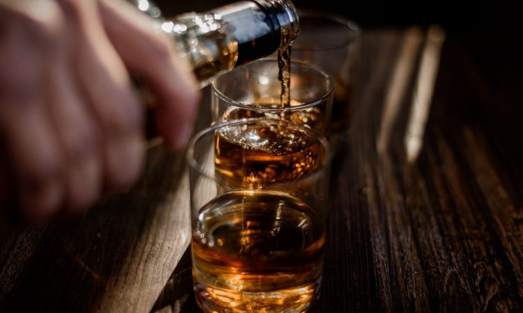 Ηράκλειο: Ανήλικος σε σχολική εκδρομή μεταφέρθηκε στο νοσοκομείο εξαιτίας κατανάλωσης αλκοόλ