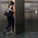 Τρόμος για κοπέλα: Έπεσε με το ασανσέρ από τον 3ο όροφο πολυκατοικίας και τραυματίστηκε