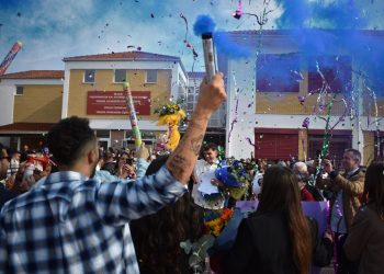 Ορκίστηκαν και πήραν τα πτυχία τους στο Πανεπιστήμιο Θεσσαλίας σε πανηγυρική  ατμόσφαιρα – Χαμός στην ορκωμοσία (ΕΙΚΟΝΕΣ – ΒΙΝΤΕΟ)