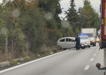ΠΑΘΕ: Εκτροπή αυτοκινήτου στο ύψος των εγκαταστάσεων «ΒΙΟΛΑΝΤΑ» (ΕΙΚΟΝΕΣ)