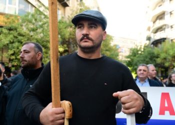 Πορεία των αγροτών προς το Υπουργείο Αγροτικής Ανάπτυξης και τον ΟΠΕΚΕΠΕ – Ανάμεσά τους αρκετοί Τρικαλινοί (ΕΙΚΟΝΕΣ)