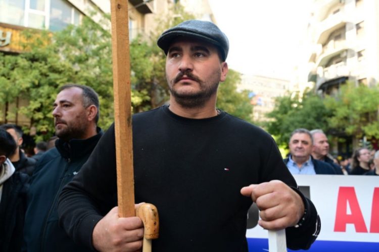 Πορεία των αγροτών προς το Υπουργείο Αγροτικής Ανάπτυξης και τον ΟΠΕΚΕΠΕ – Ανάμεσά τους αρκετοί Τρικαλινοί (ΕΙΚΟΝΕΣ)