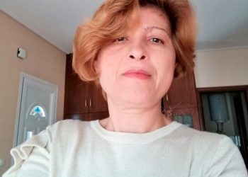Αυτή είναι η 49χρονη Ζωή Λέτσιου που έχασε τη ζωή της σε φούρνο – Την έπνιξε το φουλάρι που μπλέχτηκε σε μηχάνημα (ΕΙΚΟΝΕΣ)
