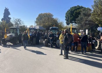 Αγανάκτηση και οργή αγροτών και κτηνοτρόφων – Προσανατολίζονται σε πανθεσσαλικό μπλόκο (ΕΙΚΟΝΕΣ – ΒΙΝΤΕΟ)