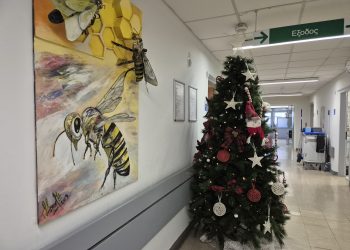 Χριστούγεννα σε έναν θάλαμο νοσοκομείου-Μια γιορτή αλλιώς, με ανθρώπους που παλεύουν αθόρυβα