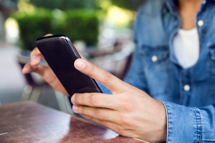 Τρικαλινοί και εν γένει Θεσσαλοί «βομβαρδίζονται» από περίεργα τηλεφωνήματα από Ολλανδία και Πολωνία