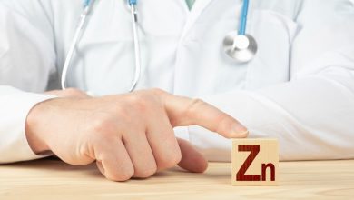 Πώς ο ψευδάργυρος μπορεί να σας γλιτώσει από γρίπη και κρυολόγημα πιο γρήγορα απ’ ό,τι φαντάζεστε