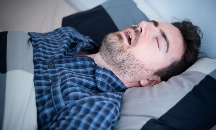 Η υπνική άπνοια μπορεί να οδηγήσει στην εμφάνιση Πάρκινσον